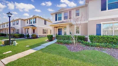 1886 Red Canyon Dr - Kissimmee, FL