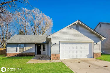 1137 Winding Hart Dr - Indianapolis, IN