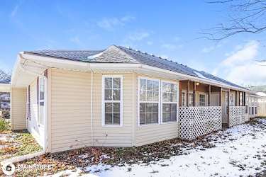 204 W 24th St - Higginsville, MO