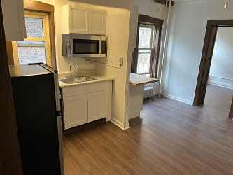 5000 N Kenmore Ave unit 211 - Chicago, IL