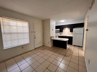 3104 Stoneway Dr unit 107 - undefined, undefined