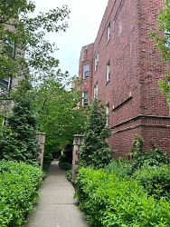 5638 N Kimball Ave unit 1E - Chicago, IL