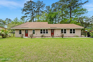 1010 State Rd S-7-466 - Beaufort, SC