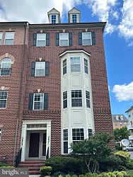 3601 Spring Hollow Ln #3601 - Frederick, MD