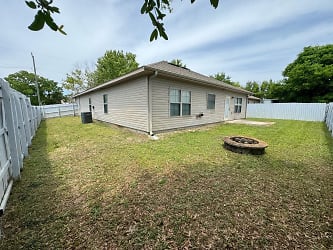 41 Cactus Rd - Mary Esther, FL