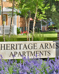 Heritage Arms Apartments - Midland, MI