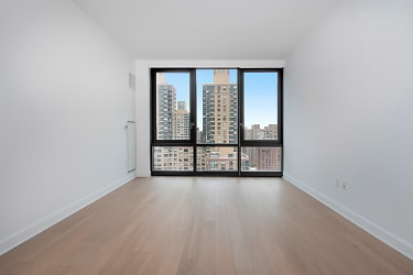 21 West End Ave unit 3513 - New York, NY