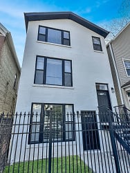 2865 W McLean Ave - Chicago, IL
