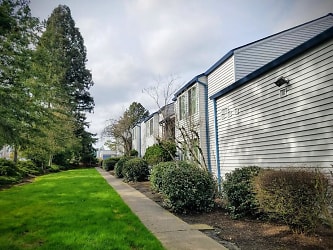Meadow Ridge Apartments - Beaverton, OR