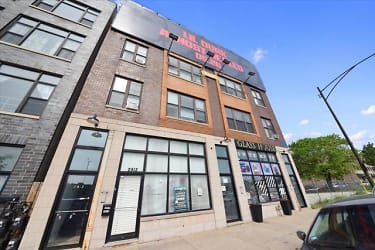 2910 S Wentworth Ave - Chicago, IL
