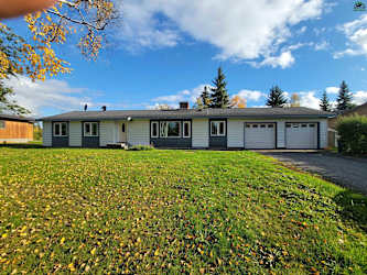 3026 Riverview Dr - Fairbanks, AK
