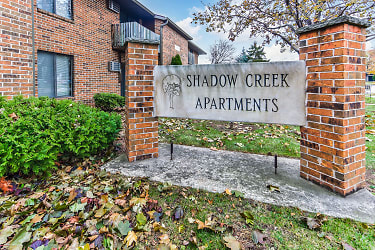 Shadow Creek Apartments - Oshkosh, WI