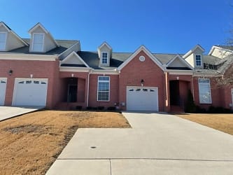 8234 Double Eagle Ct - Ooltewah, TN