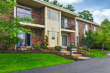 Maple Ridge Apartments - Chardon, OH