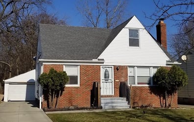 16401 Home Ave unit 16401 - Maple Heights, OH