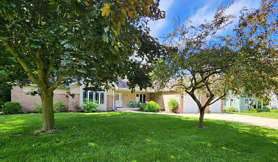 127 Beverly Dr - Chesterton, IN