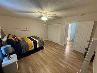 1010 Pine Tree Drive Unit 202 - undefined, undefined