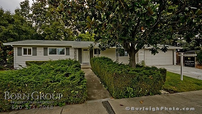 3728 Country Club Dr - Redwood City, CA
