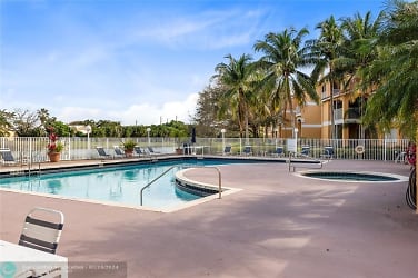 2465 NW 33rd St #1507 - Oakland Park, FL