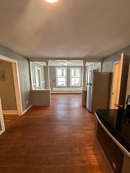 39 Hill St unit 303 - Biddeford, ME