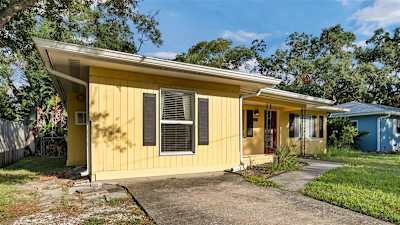 1727 Douglas Ave - Dunedin, FL