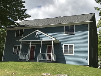 8 Gould Terrace - Plymouth, NH