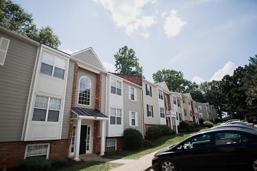 The Villas At Southern Ridge Apartments - Charlottesville, VA