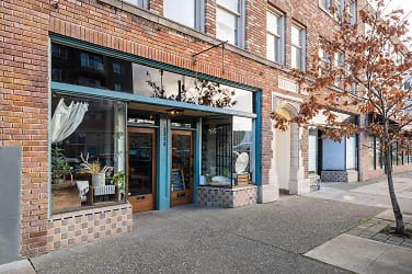 Devoe - Historic Charm & Modern Design Apartments - Seattle, WA