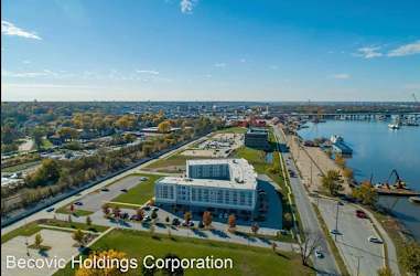 WaterFront Apartments - Moline, IL