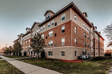 The Flats At Wick Apartments - Youngstown, OH