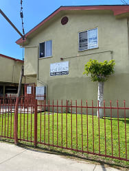 421 N Willowbrook Ave unit 3 - Compton, CA