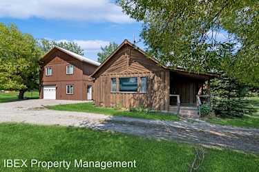 210A Beaver Lake Rd - Whitefish, MT