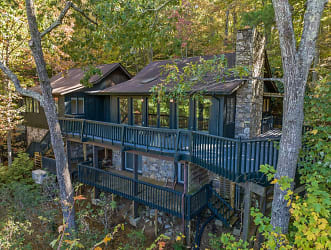 55 Covewood Rd - Asheville, NC