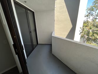 1223 Federal Ave unit 313 - Los Angeles, CA