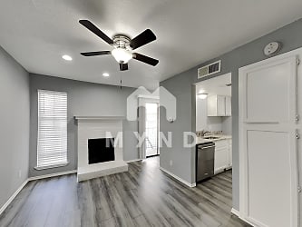 9520 Royal Ln Unit 324 - undefined, undefined