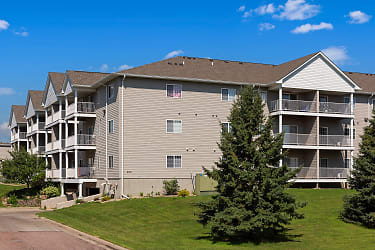 Platinum Valley Apartments - Sioux Falls, SD