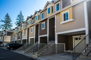 Lipoma Firs Townhomes Apartments - Puyallup, WA