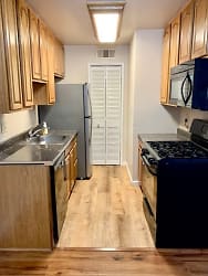 5319 Ridgeview Cir unit 9 - undefined, undefined