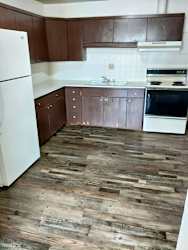 524 Neosho St - Burlington, KS