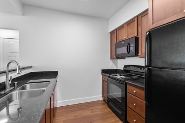 Regency Park At Queensgate Apartments - Richland, WA