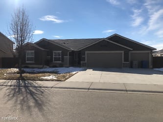 745 SW Panner St - Mountain Home, ID