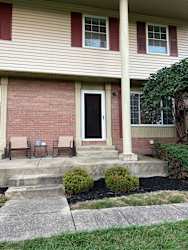 195 Surrey Ln - Canfield, OH