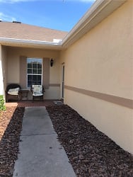 1006 Orca Ct - Holiday, FL