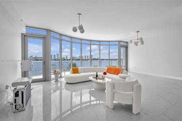 17111 Biscayne Blvd #411 - North Miami Beach, FL