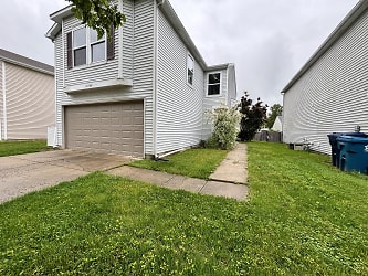 16768 Lowell Dr - Noblesville, IN