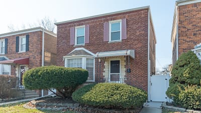 1437 Elgin Ave - Forest Park, IL