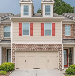 3235 Clear View Dr - Snellville, GA