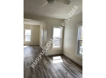 326 E Tipton St - undefined, undefined