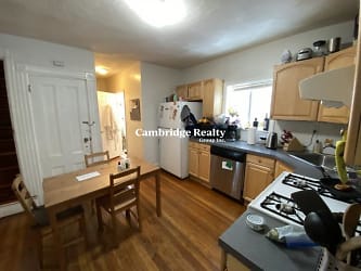 37 Cameron Ave - Somerville, MA