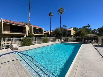 2356 Los Coyotes Dr unit Available - Palm Springs, CA